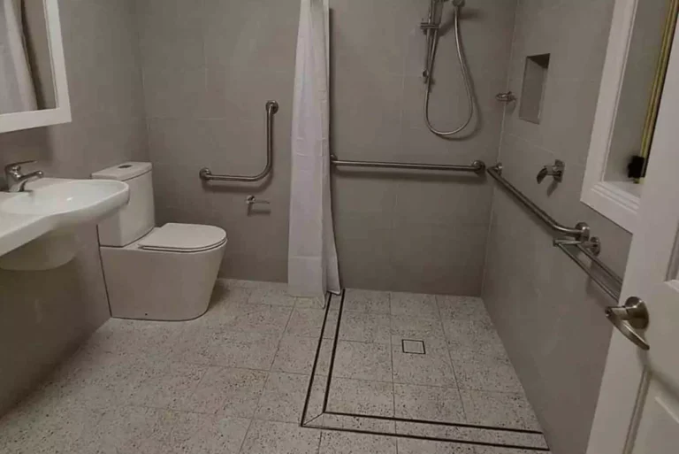 Deerpark-Bathroom-02-scaled-1